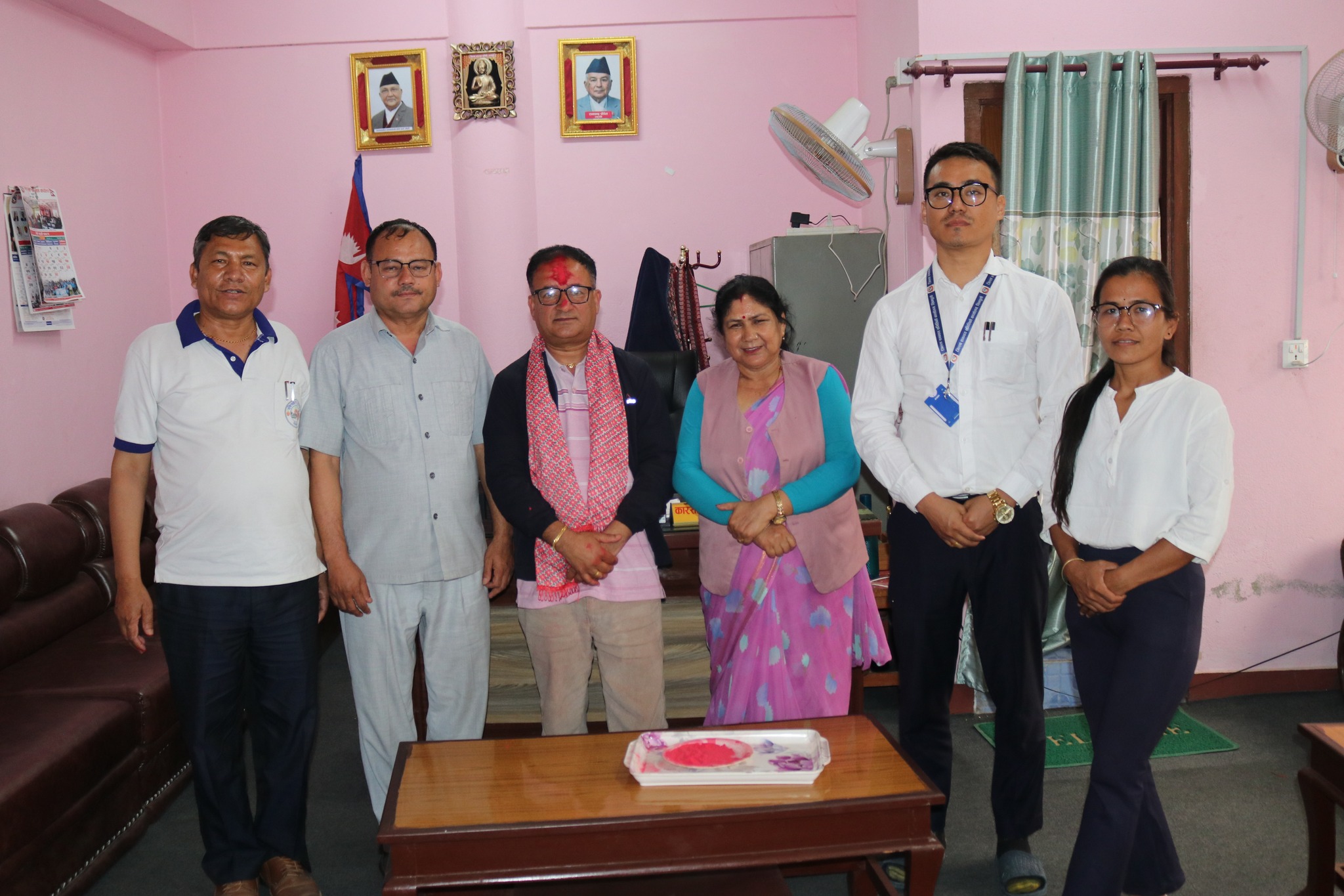 जिल्ला समन्वय अधिकारी तिर्थ राज पौडेल सरको स्वागतको क्रममा लिइएका तस्विरहरु(मिति:- २०८१ चैत्र २५ गते)